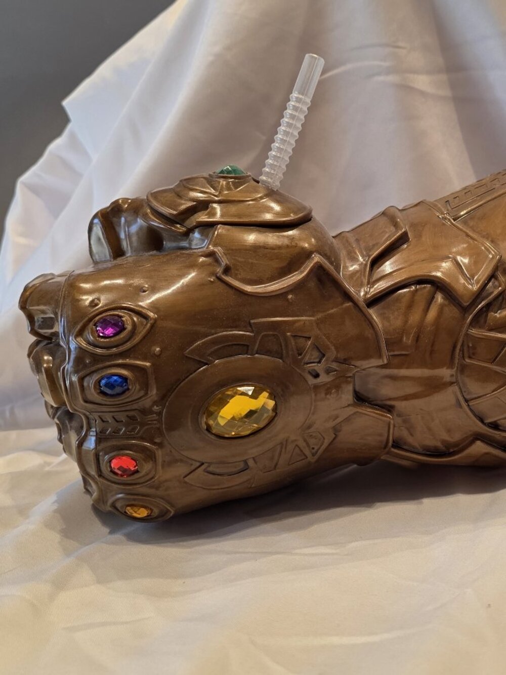 Disney Parks Marvel Avengers Infinity Gauntlet Sipper w/ Straw - NWT